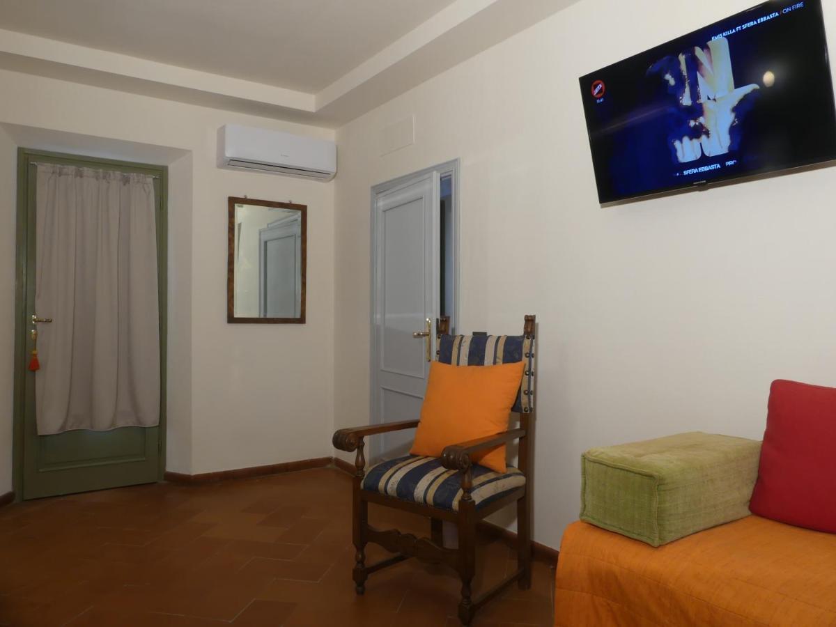 Helichrysum Bed and Breakfast Vinci Buitenkant foto
